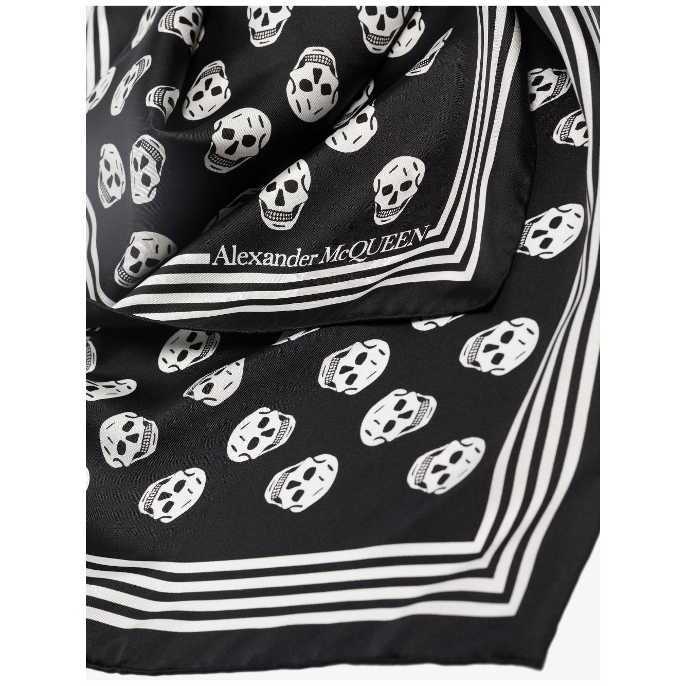 Alexander McQueen Scarfs Black