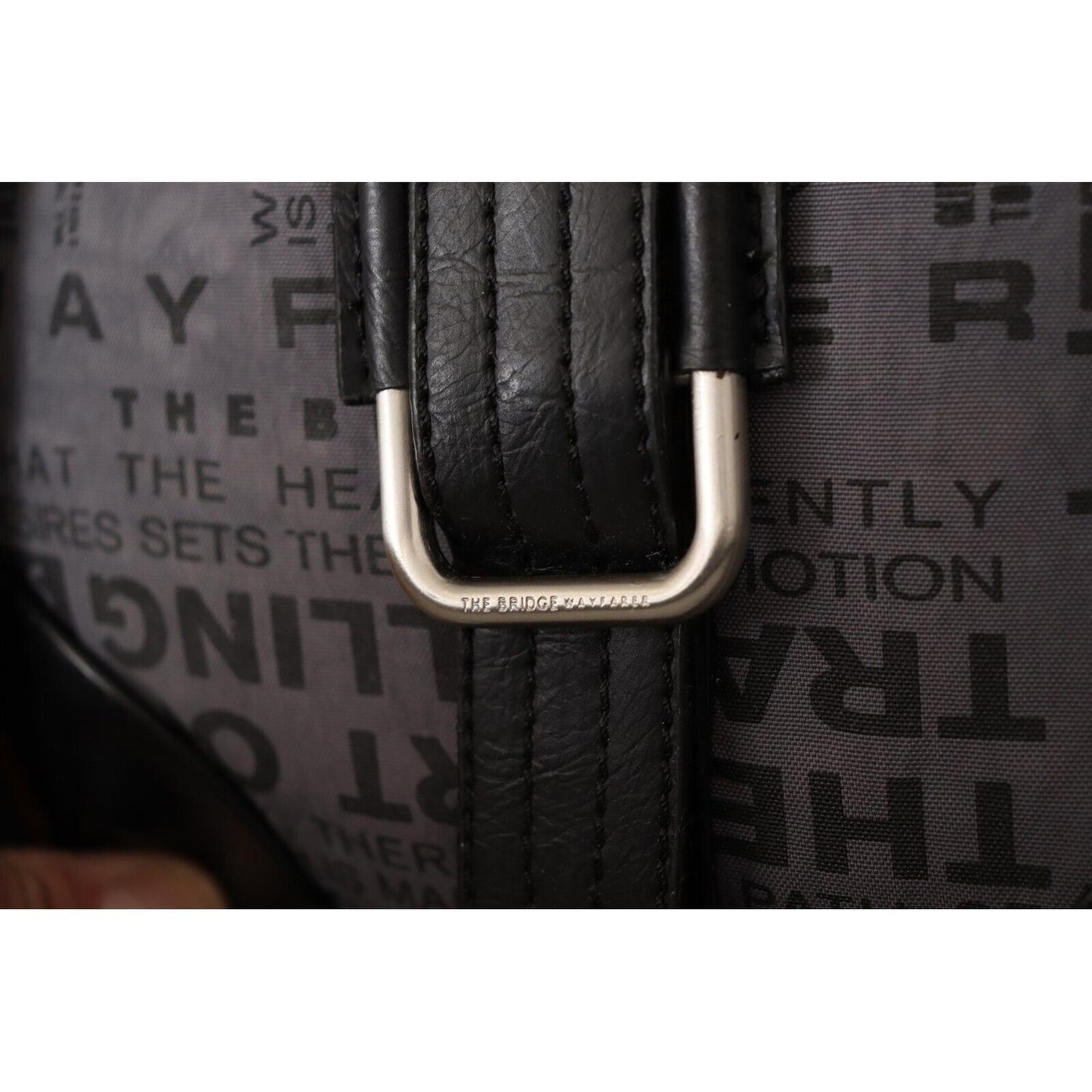 WAYFARER Gray Printed Logo Shoulder Crossbody Purse Bag VA8773