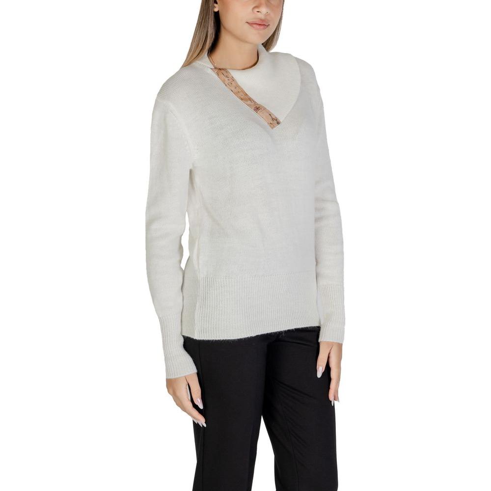 Women's Alviero Martini Prima Classe white viscose sweater, part of the Fall/Winter collection, featuring a soft knit design, front view.