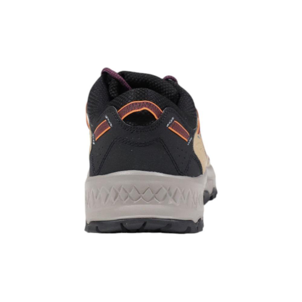 Rear view of Saucony GRID PEAK S70814 sneaker showcasing durable rubber sole and nubuck leather design.