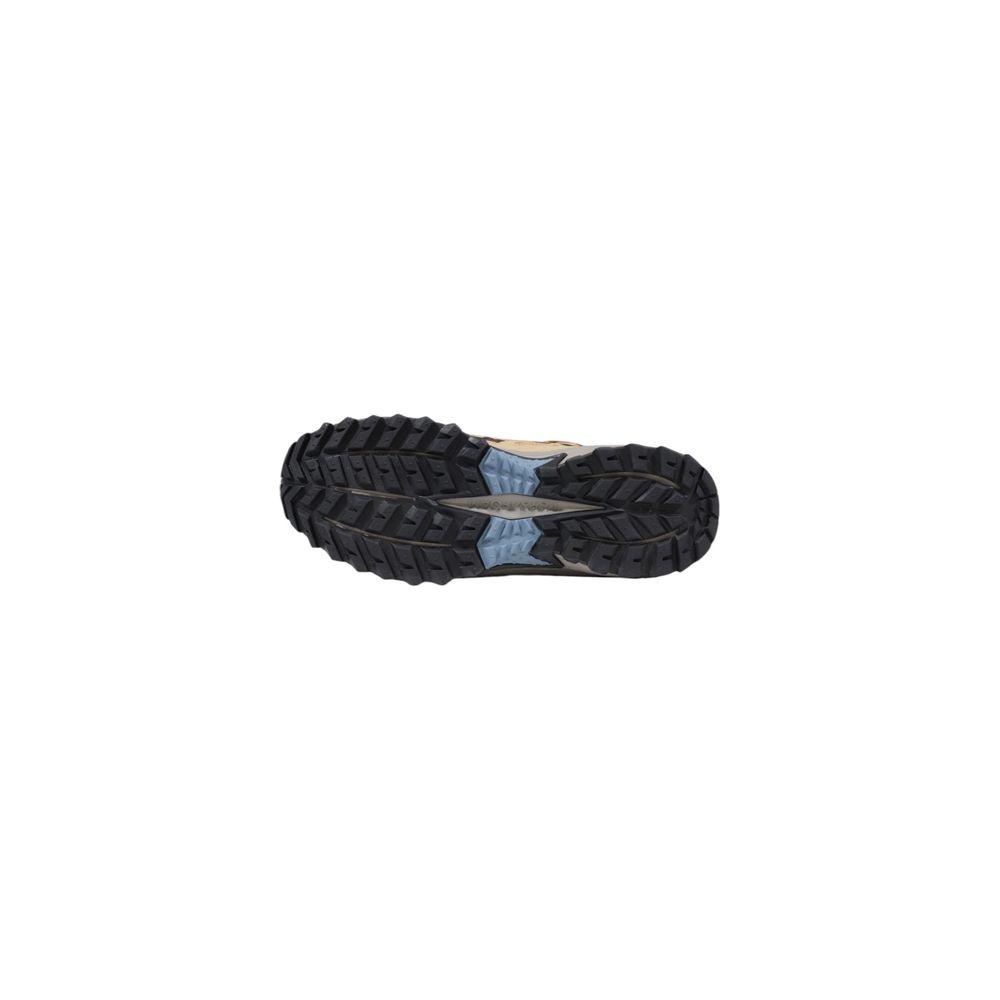 Saucony sneaker outsole showing durable rubber tread pattern for grip.