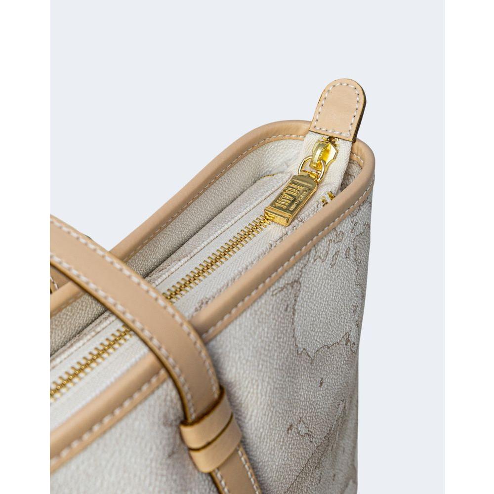 Close-up of Alviero Martini Prima Classe white leather handbag with gold zipper, part of the Autumn/Winter collection for women.