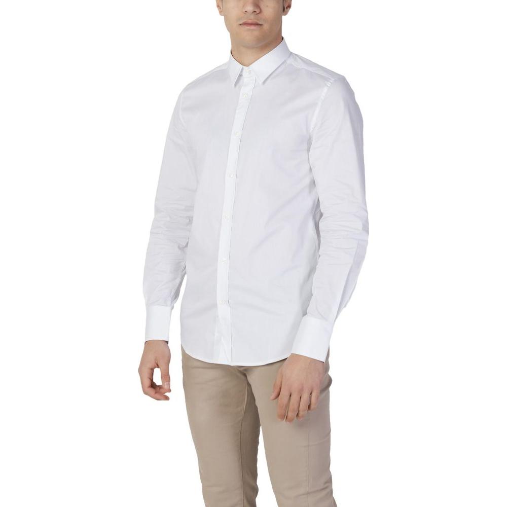Antony Morato white cotton long-sleeved shirt for men, offering a blend of elegance and comfort for formal or casual occasions.