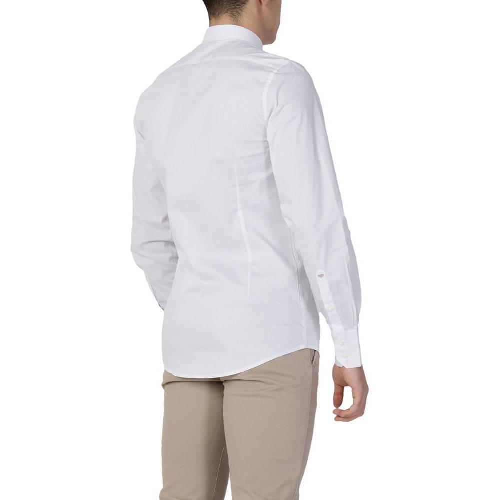 Antony Morato white cotton shirt, long-sleeved, perfect fit, modern design for versatile elegance and comfort, back view.