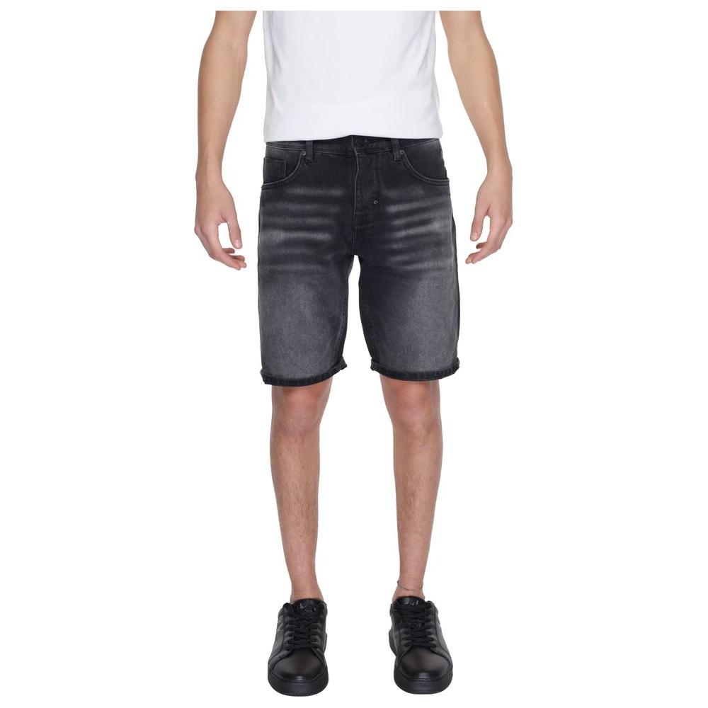 Men's Antony Morato black cotton Bermuda shorts for spring/summer, stylish and comfortable for casual wear.