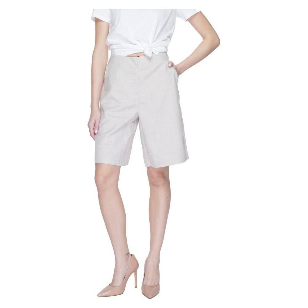 Vero Moda gray polyester women's Bermuda shorts, spring/summer collection, featuring a stylish knee-length design.