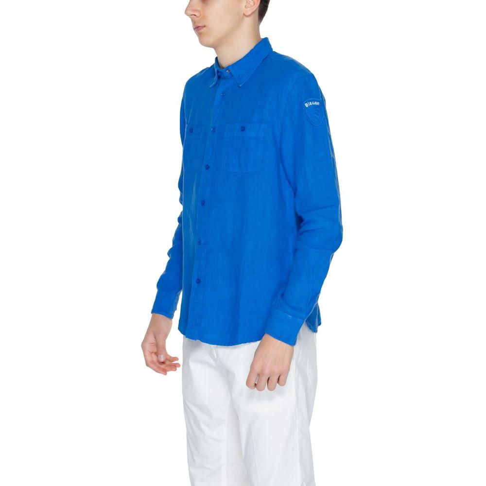 Model wearing Blauer blue linen shirt, men's long-sleeved, spring/summer collection, 100% linen.