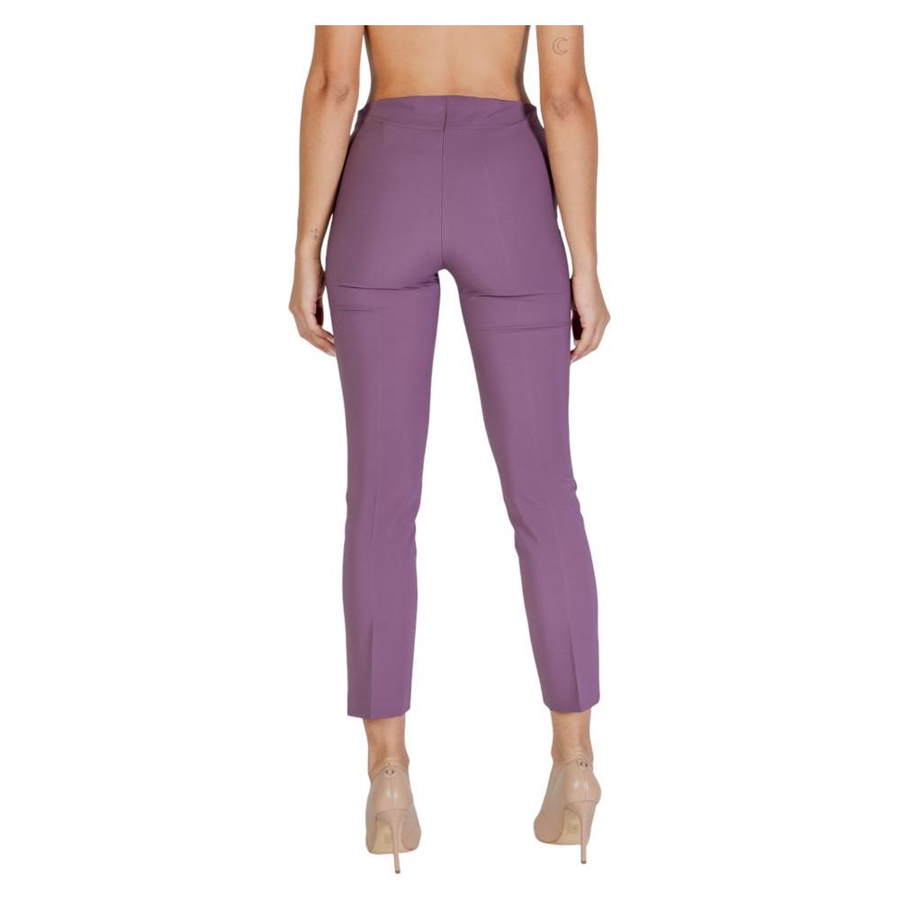 Back view of Sandro Ferrone purple women's polyester pants, fall/winter collection, featuring a blend of 90% polyester and 10% elastane.