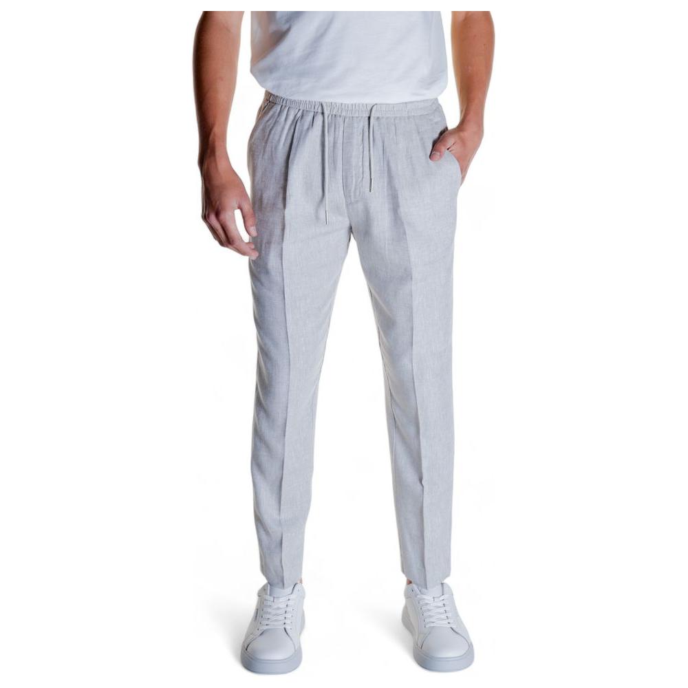 Antony Morato beige linen jeans and pants for men, made from 54% linen and 46% viscose, featuring a casual and stylish design.
