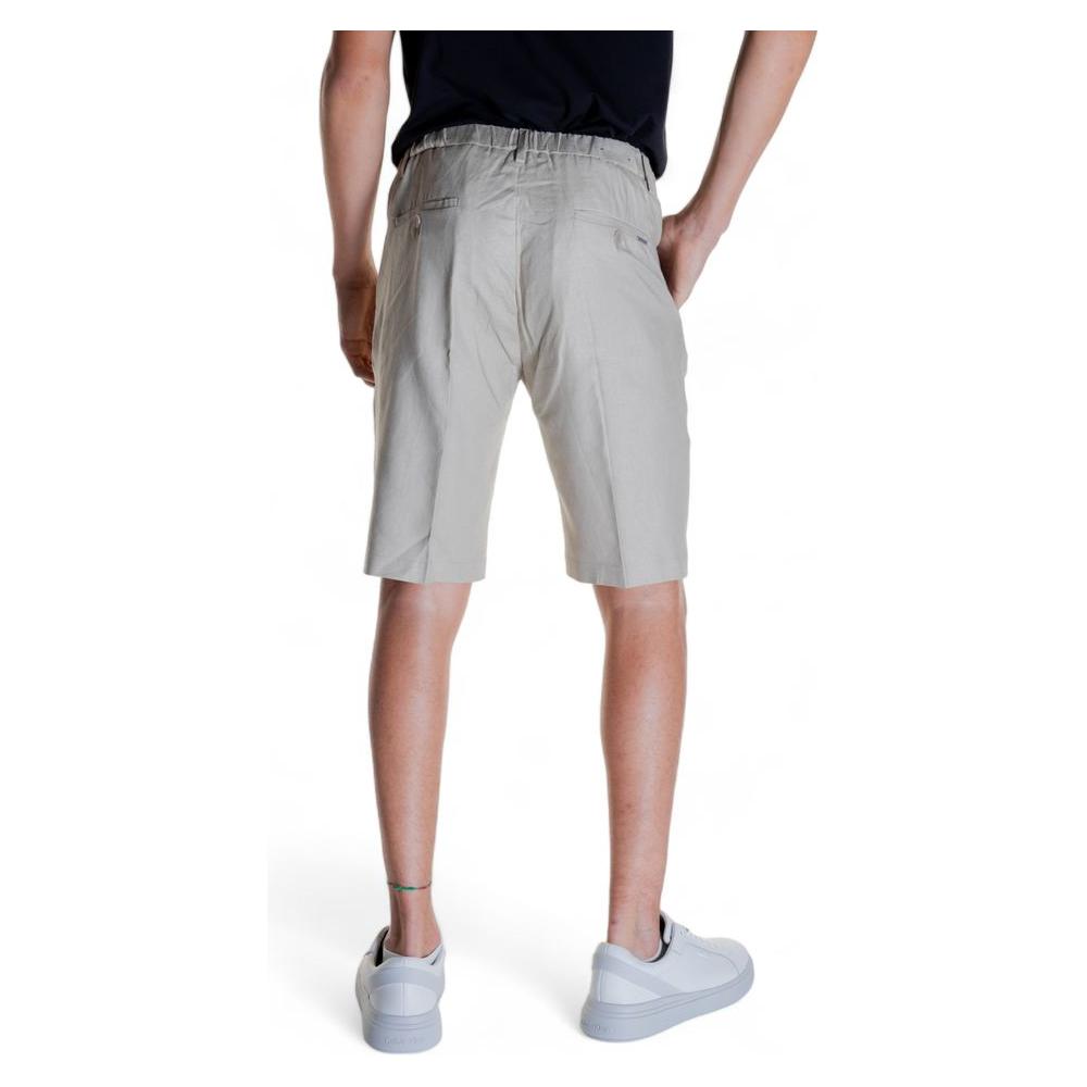 Back view of Antony Morato Beige Linen Shorts for men, spring/summer collection, made of 52% linen and 48% viscose.