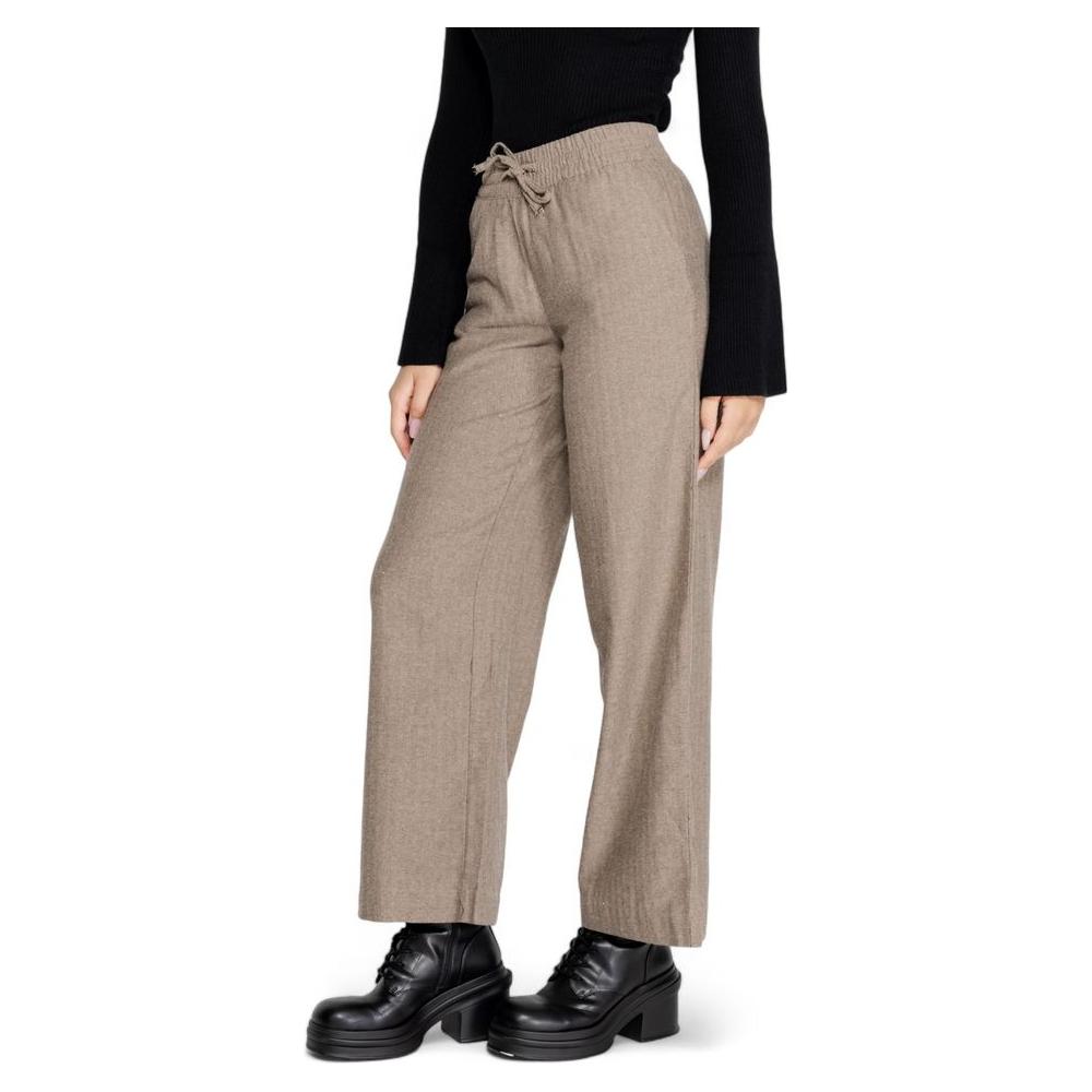 Jacqueline De Yong brown cotton women's pants, fall/winter collection, featuring 60% cotton, modern and stylish design.