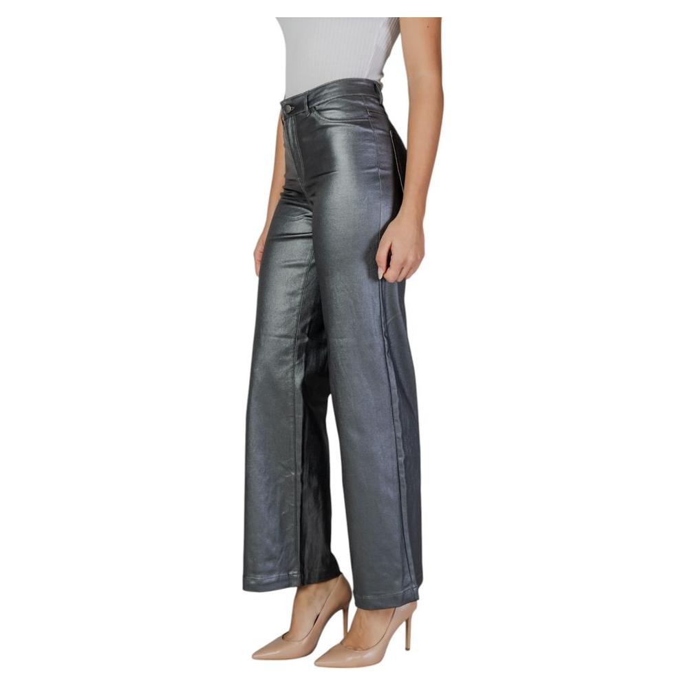 Jacqueline De Yong silver viscose jeans & pant for women, fall/winter collection, featuring a stylish palace cut.