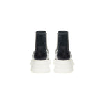 Alexander McQueen Elegant Leather Boots in Timeless Black