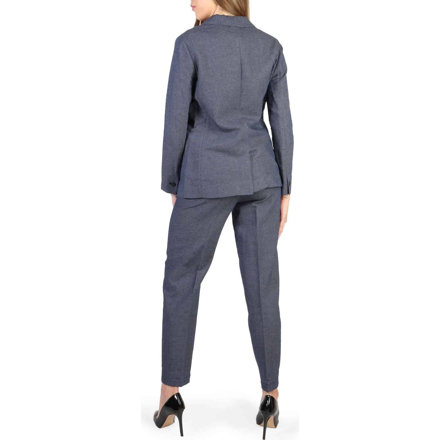 سترة رسمية من أرماني جينز