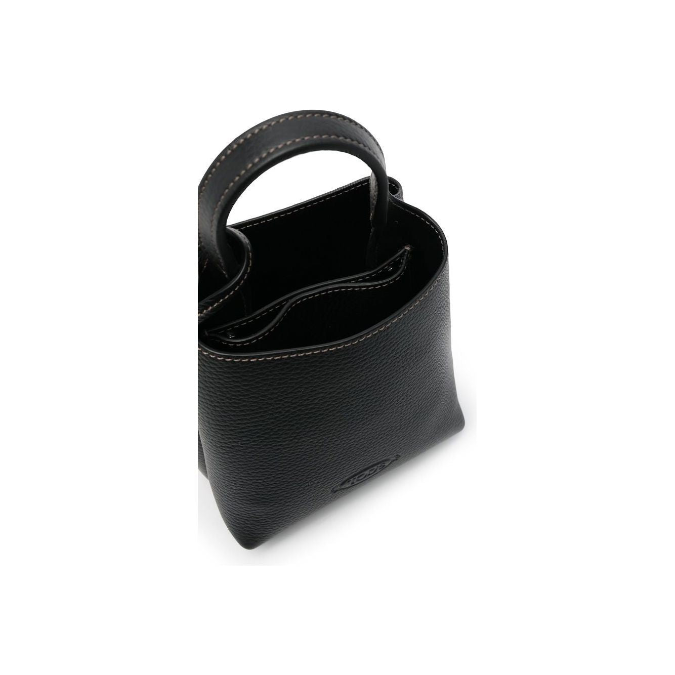 Front view with bag zipped and handles upright.