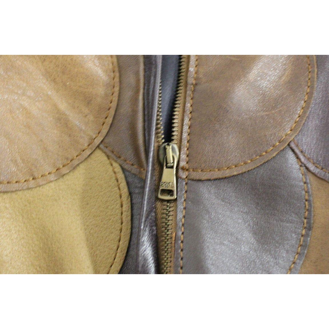 تنورة أنيقة من الجلد من دولتشي آند غابانا