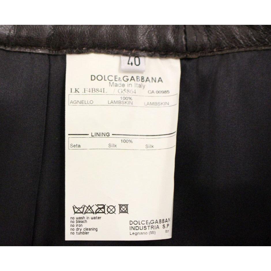 تنورة أنيقة من الجلد من دولتشي آند غابانا