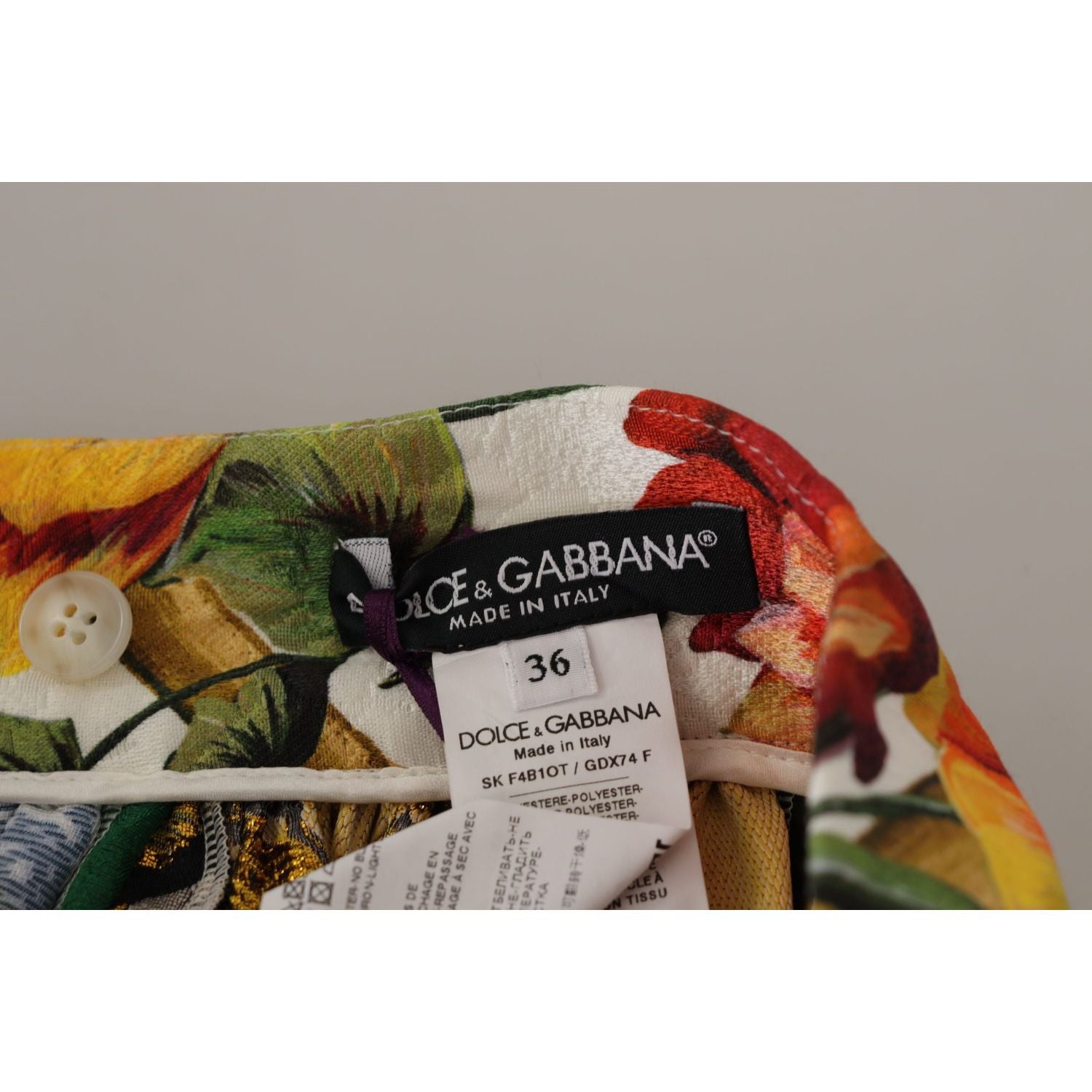 تنورة ماكسي عالية الخصر من دولتشي آند غابانا بنقوش صقلية