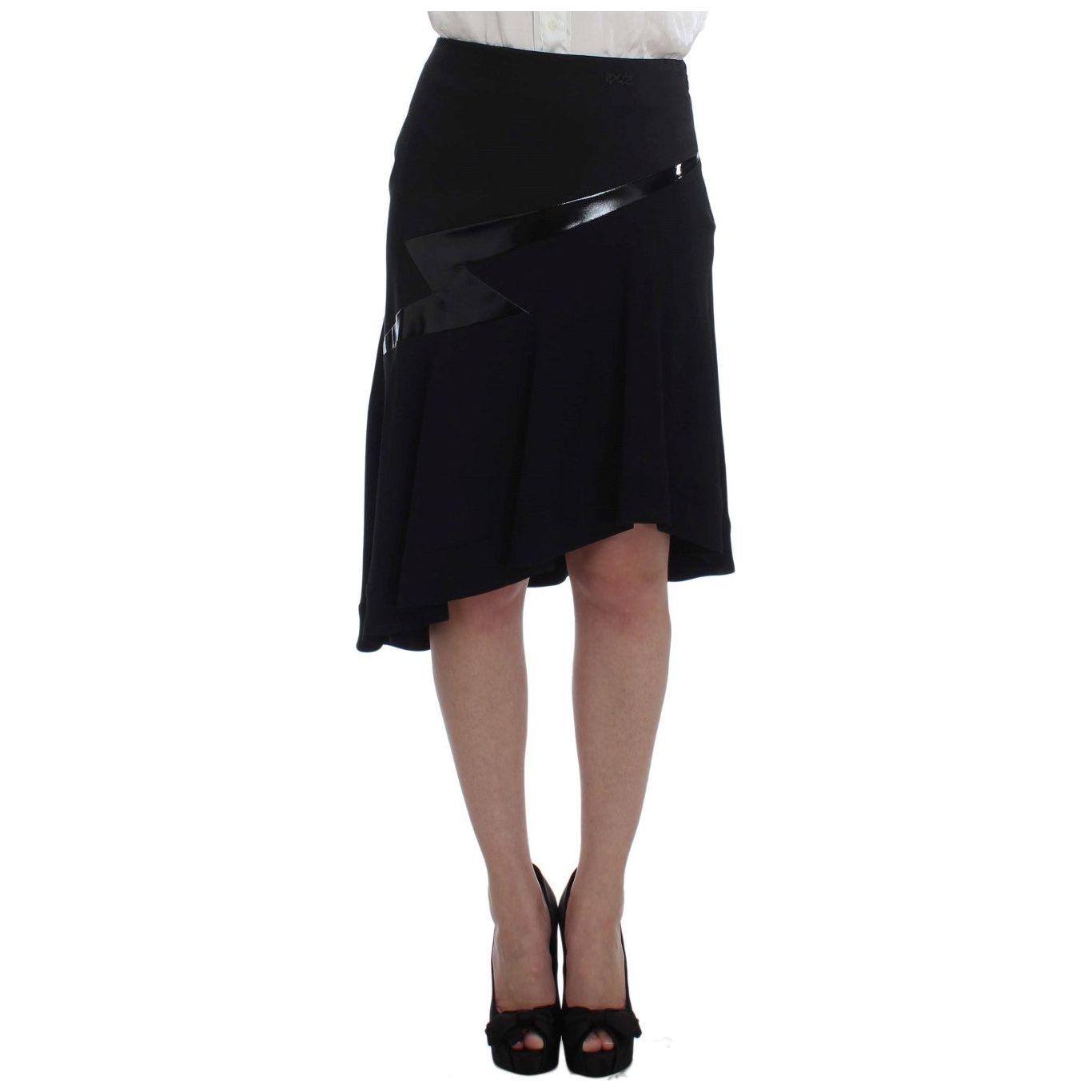 بدلة تنورة أنيقة مكونة من قطعتين باللونين الأسود والأزرق