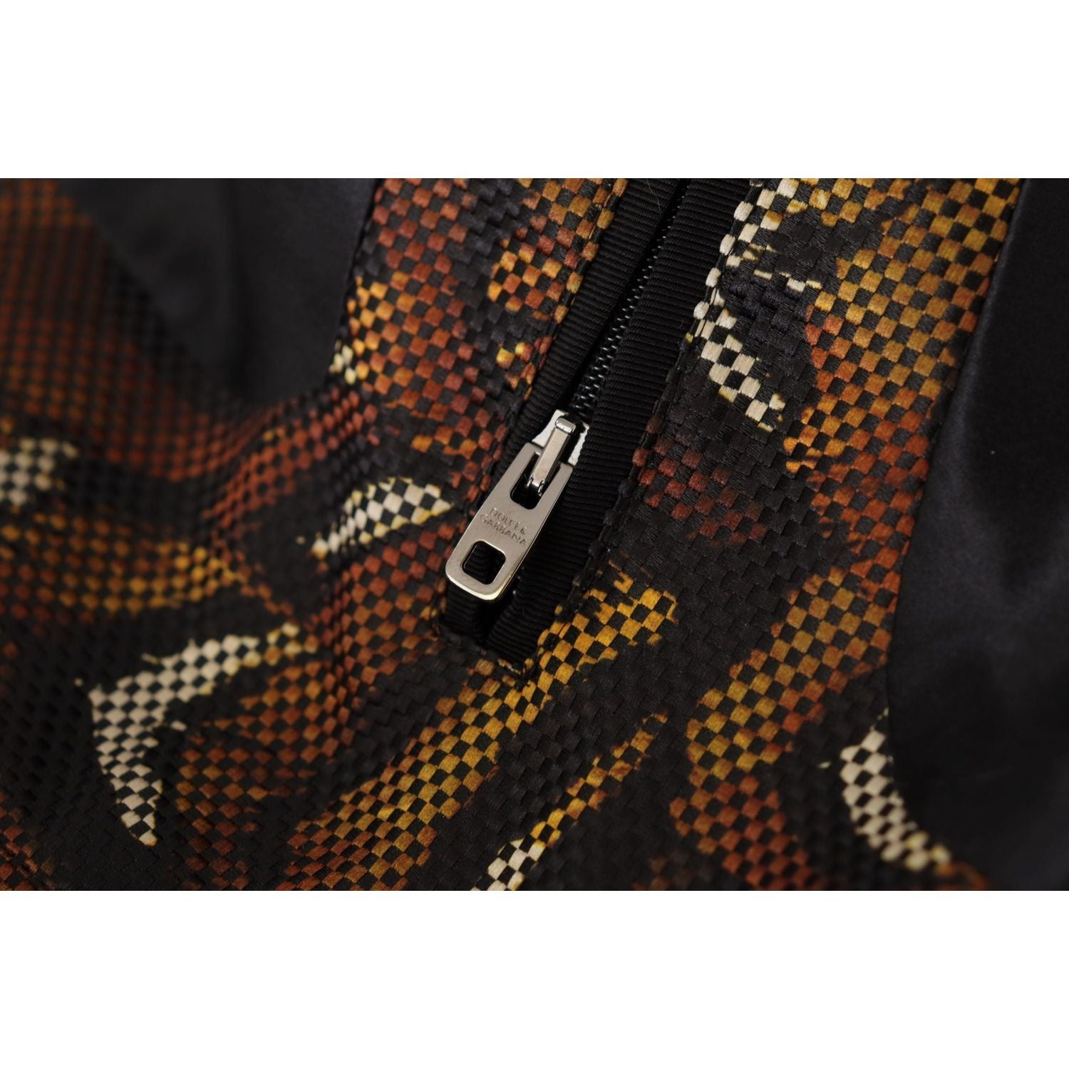 سترة بلوزون بنية أنيقة من دولتشي آند غابانا