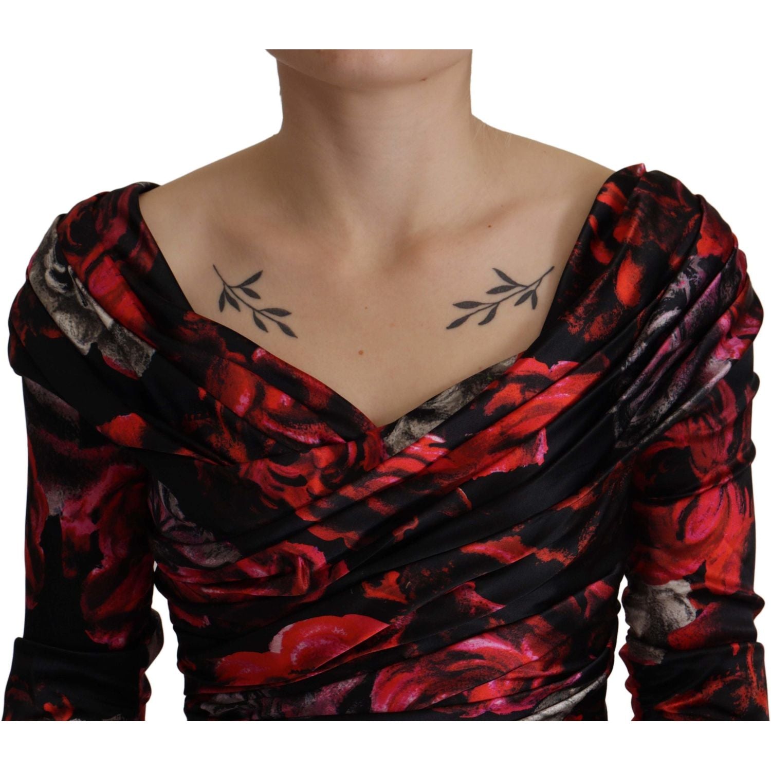 فستان دولتشي آند غابانا الأنيق ذو التصميم الزهري على شكل حرف A