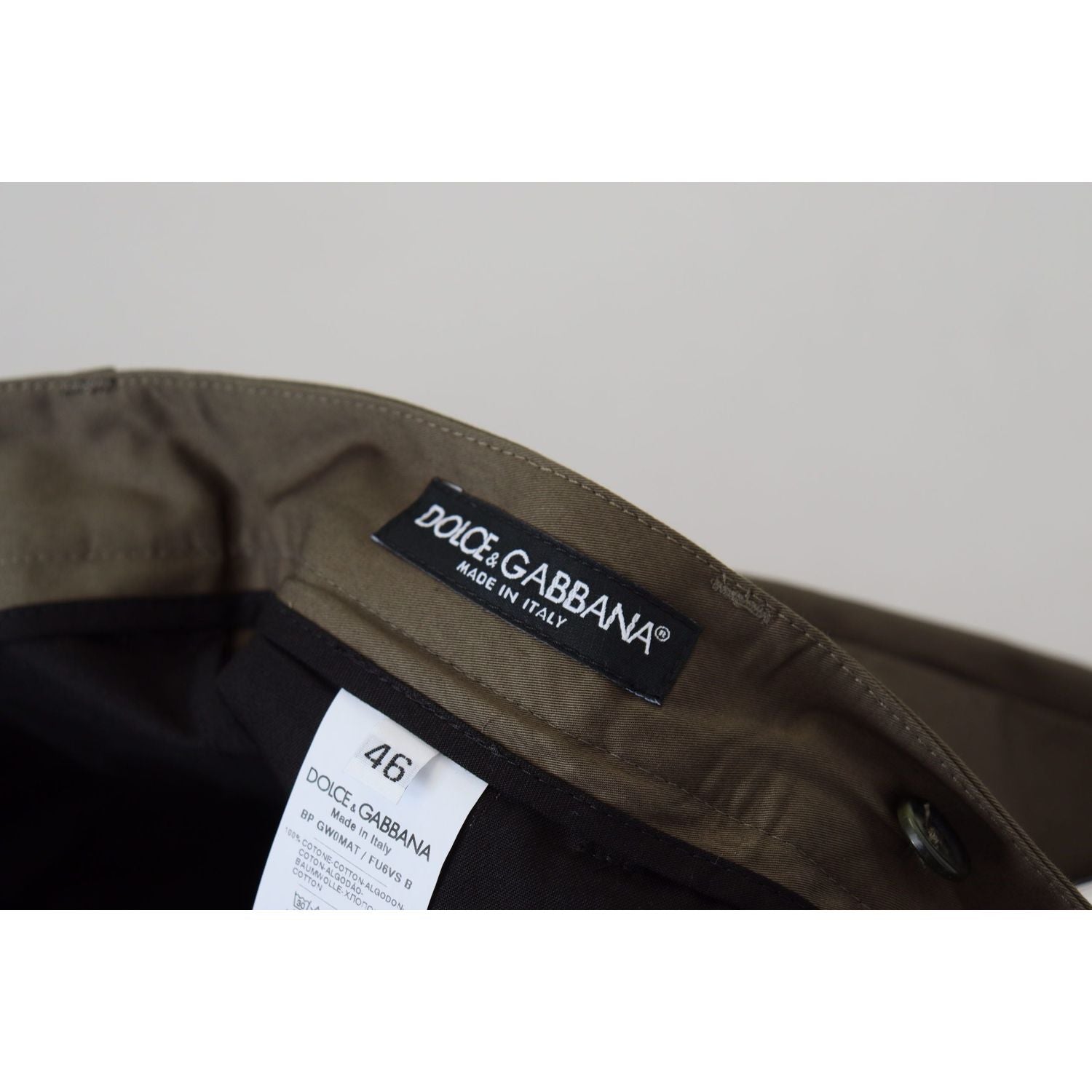 شورت شينو قطني أنيق باللون الأخضر من دولتشي آند غابانا