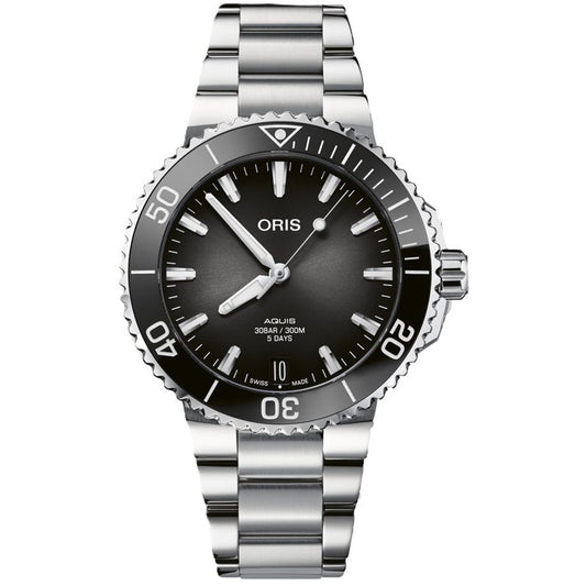 Luxury wristwatch ORIS MOD. AQUIS DATE CALIBRE 400 with stainless steel bracelet, water resistant up to 30 ATM, featuring a sapphire dial.