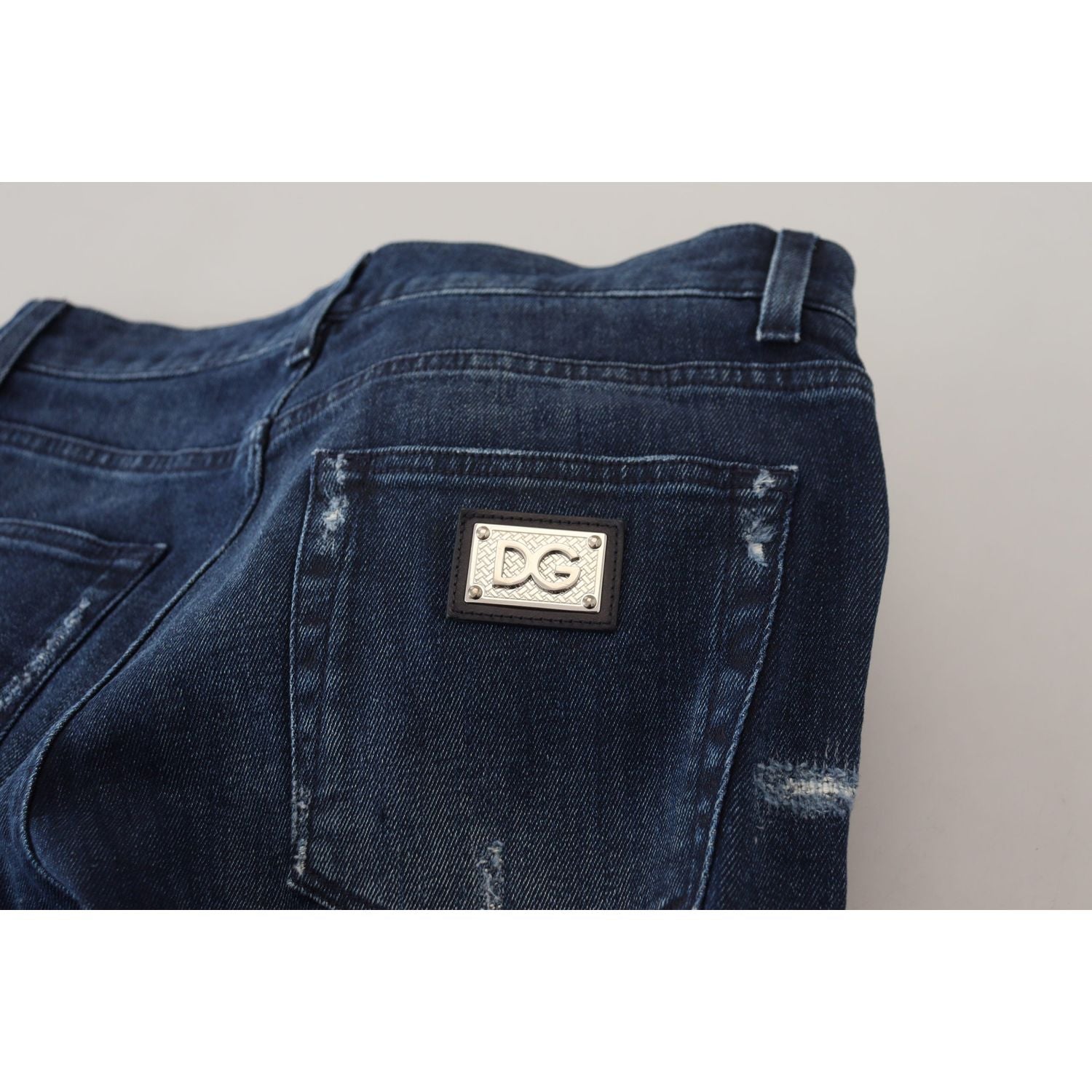 بنطلون جينز مذهل من Dolce &amp; Gabbana