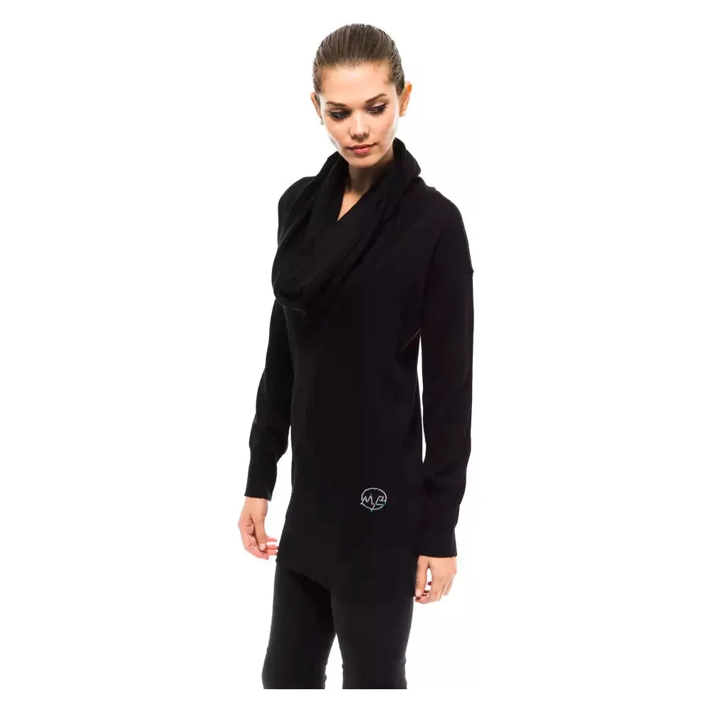 سترة صوفية ذات ياقة عالية ومزينة باللون الأزرق من مونتانا