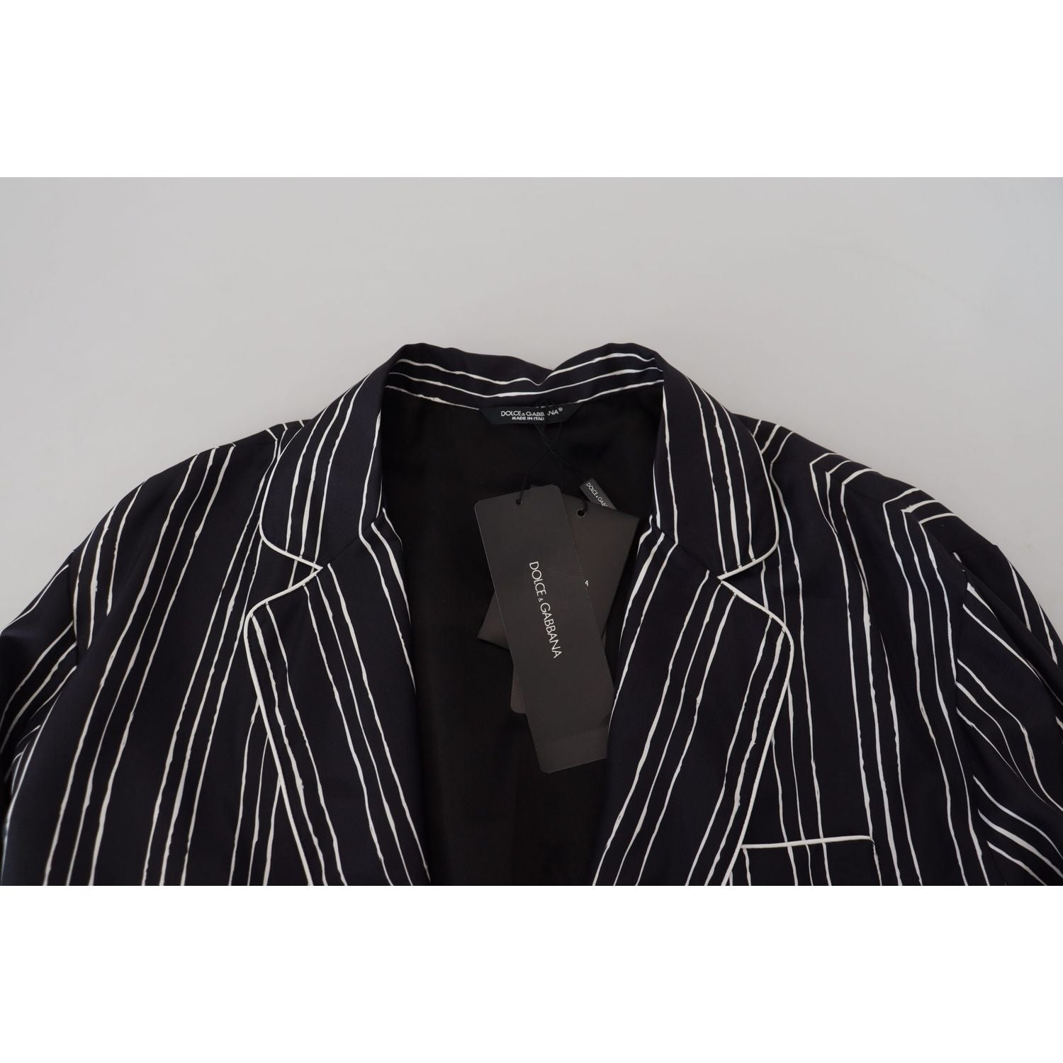 سترة نوم أنيقة من الحرير من دولتشي آند غابانا