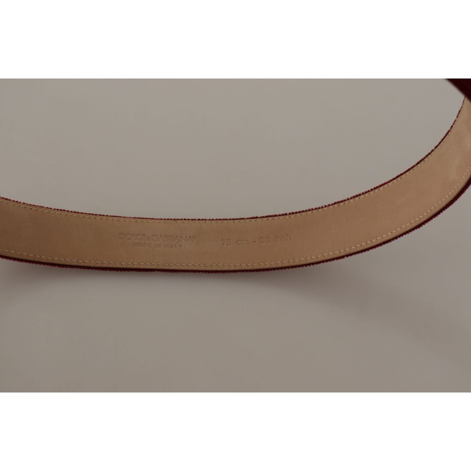 حزام دولتشي آند غابانا الأنيق المخملي المنقوش عليه شعار