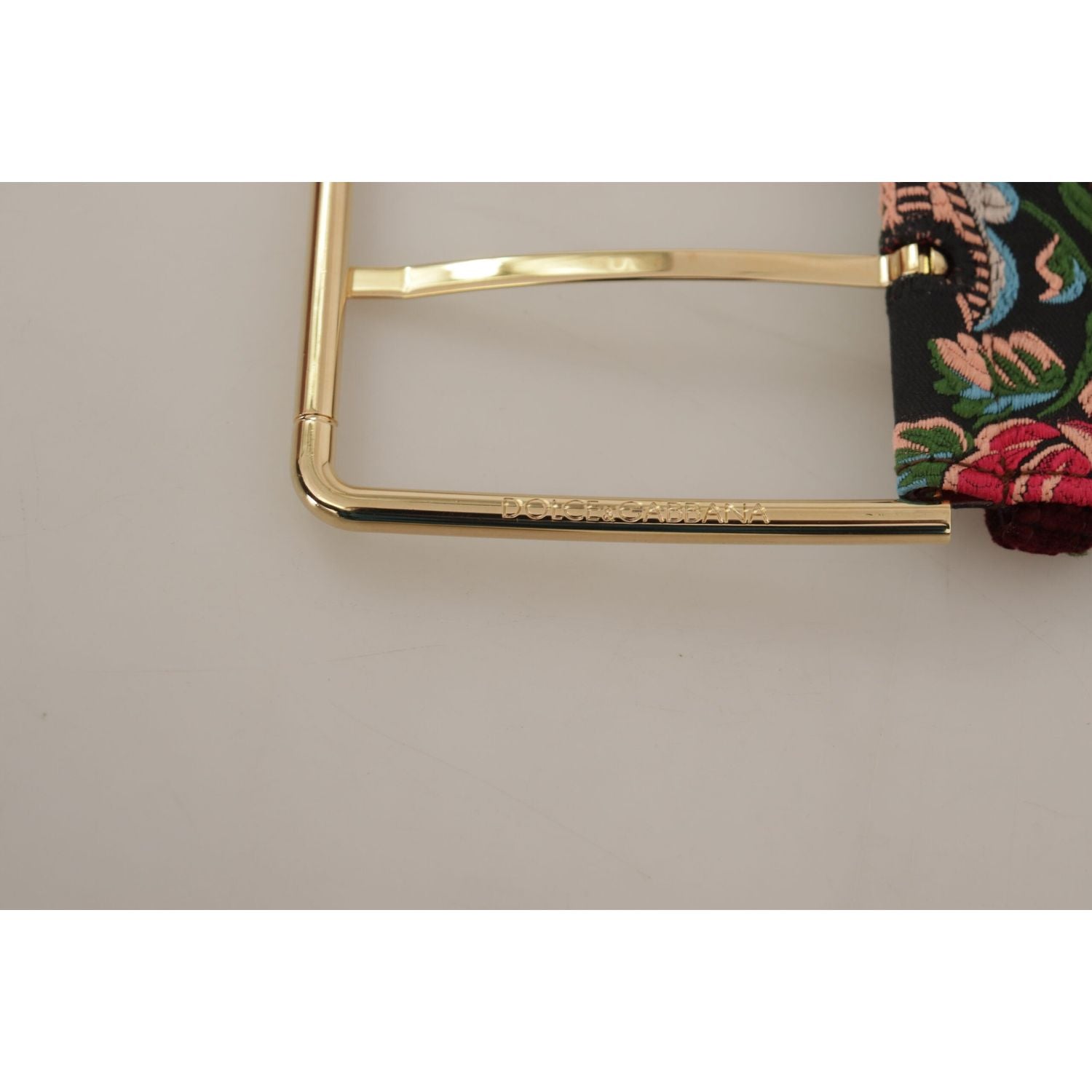 雕刻徽标多色皮带