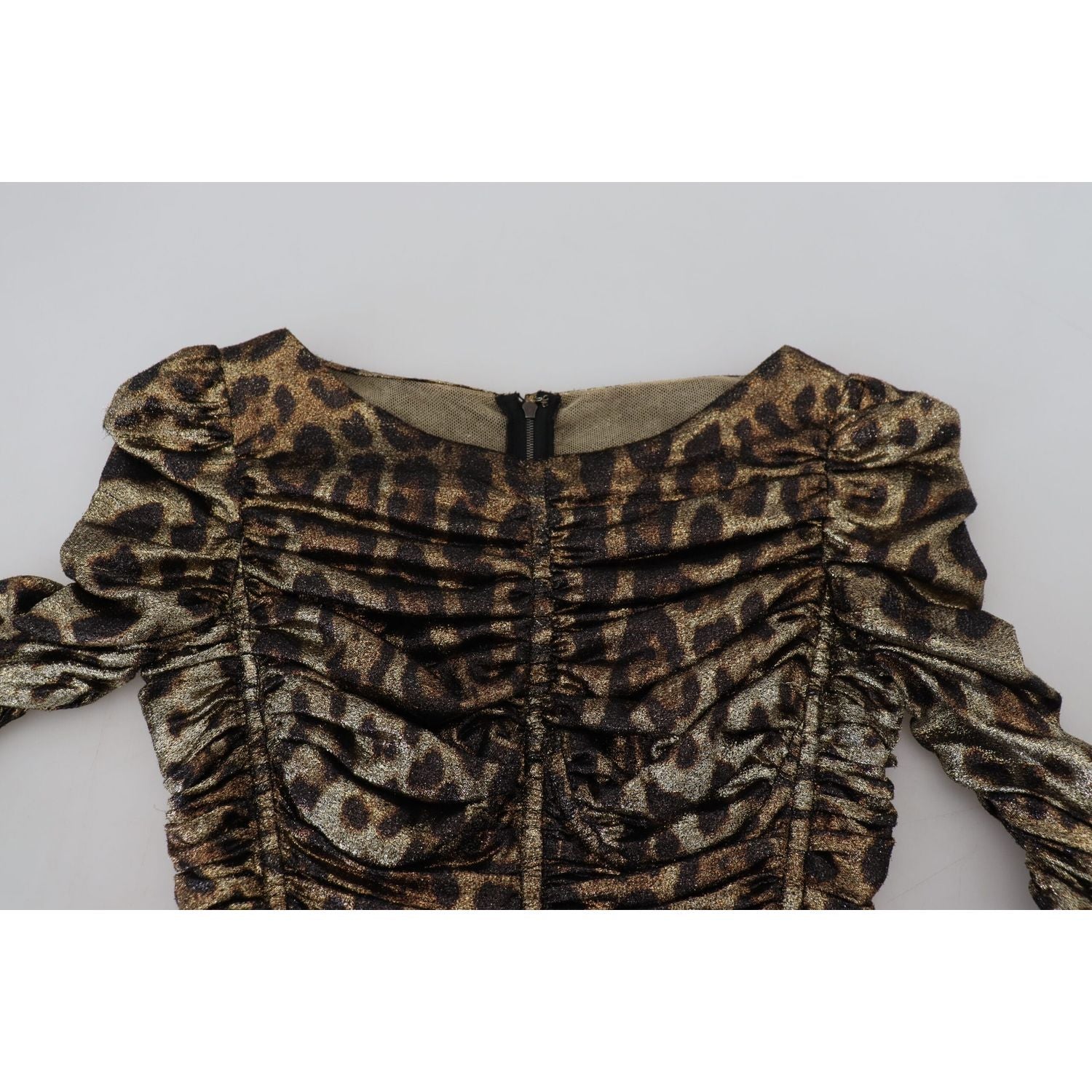 فستان دولتشي آند غابانا الأنيق بطبعة جلد النمر متوسط ​​الطول