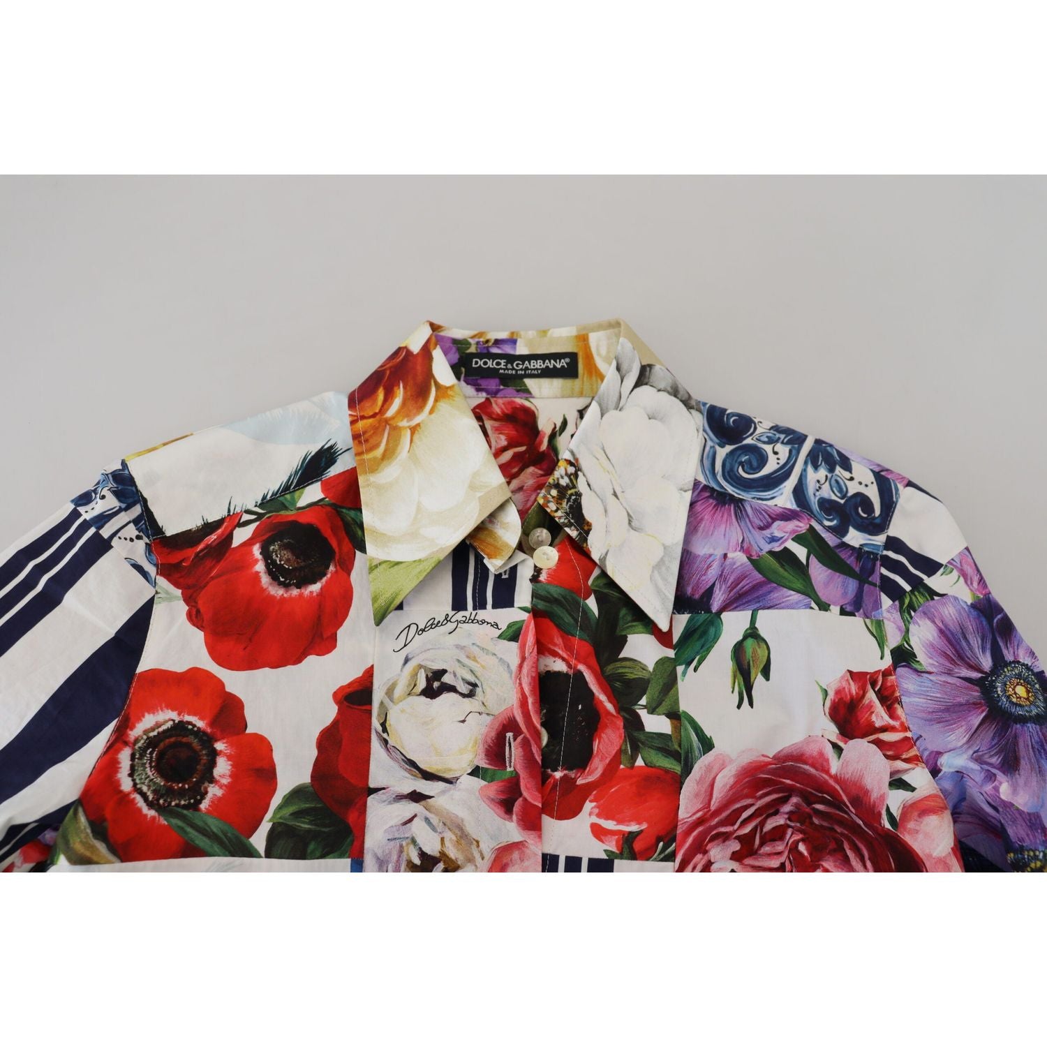 بلوزة دولتشي آند غابانا الأنيقة المصنوعة من القطن بأكمام طويلة ومزينة بالزهور