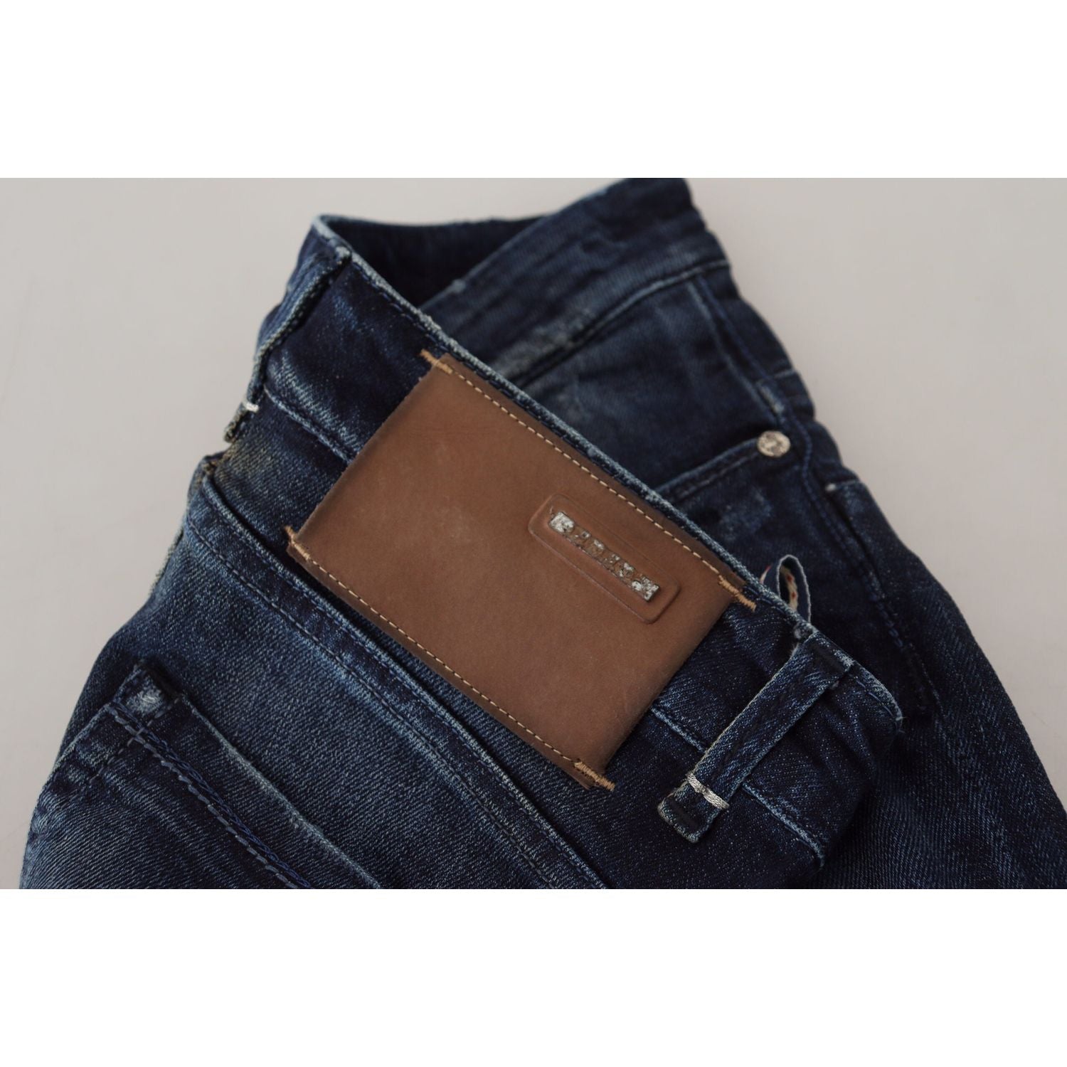 بنطلون جينز ضيق بخصر منخفض من Acht Chic