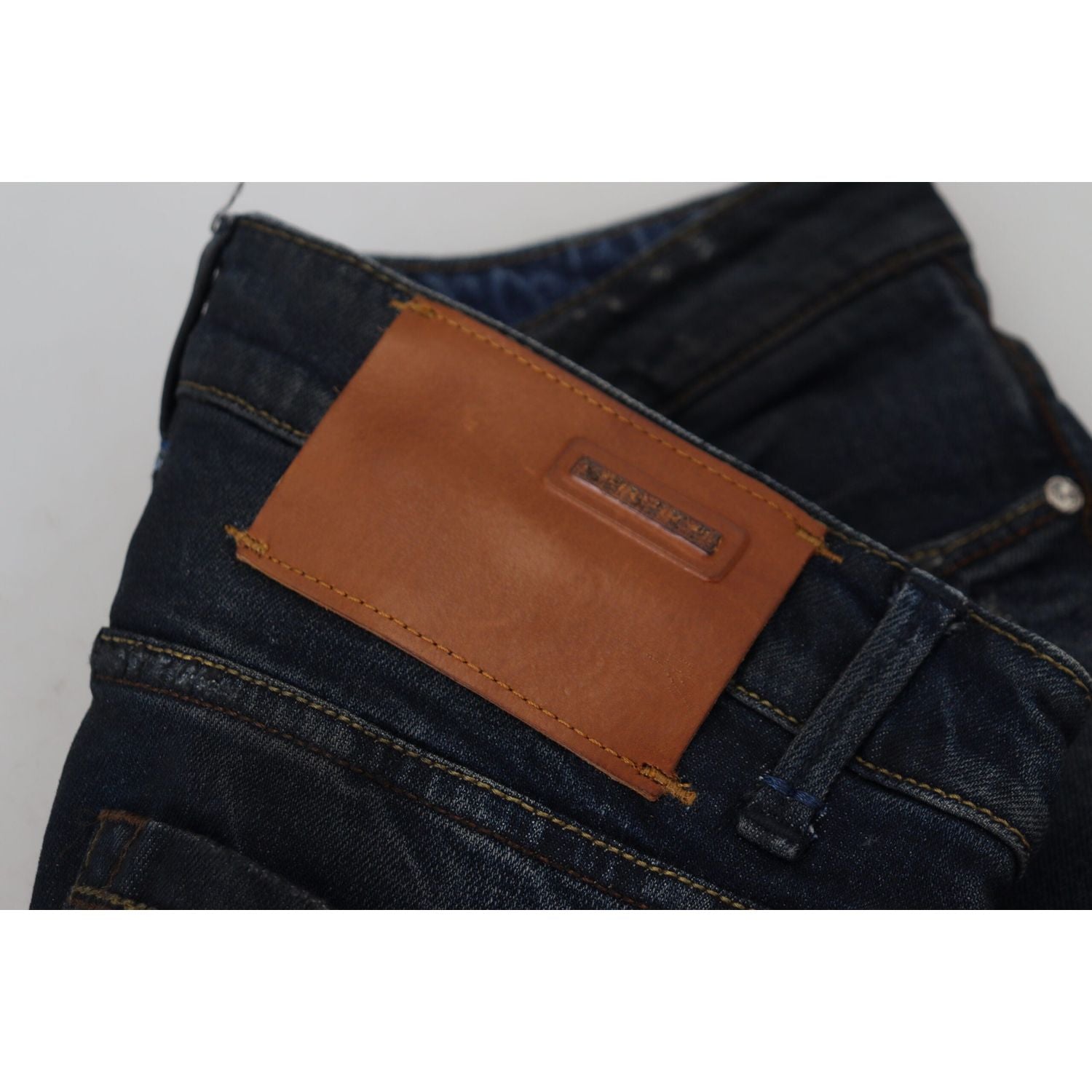 بنطلون جينز ضيق بخصر منخفض من Acht Chic