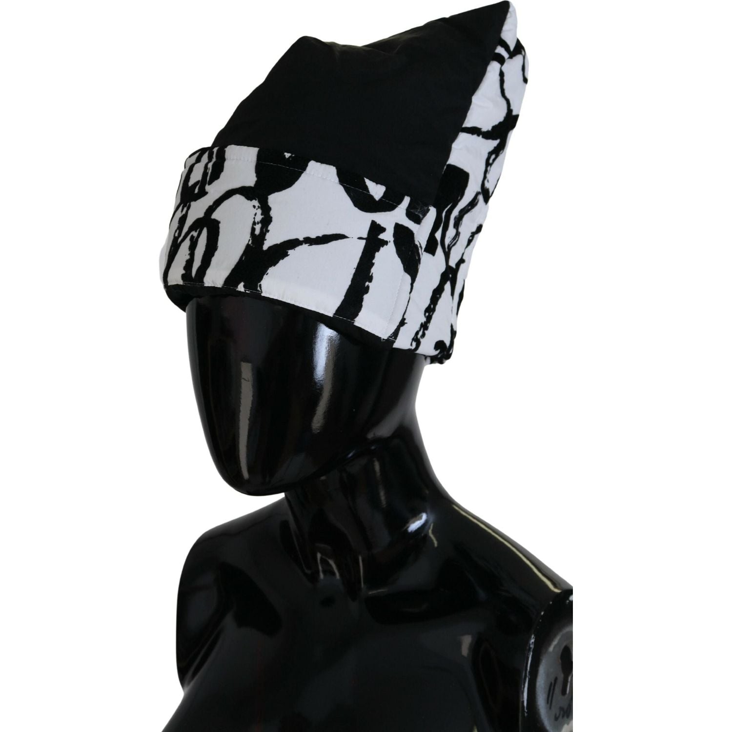 قبعة بيني أنيقة من دولتشي آند غابانا مصنوعة من نسيج أحادي اللون