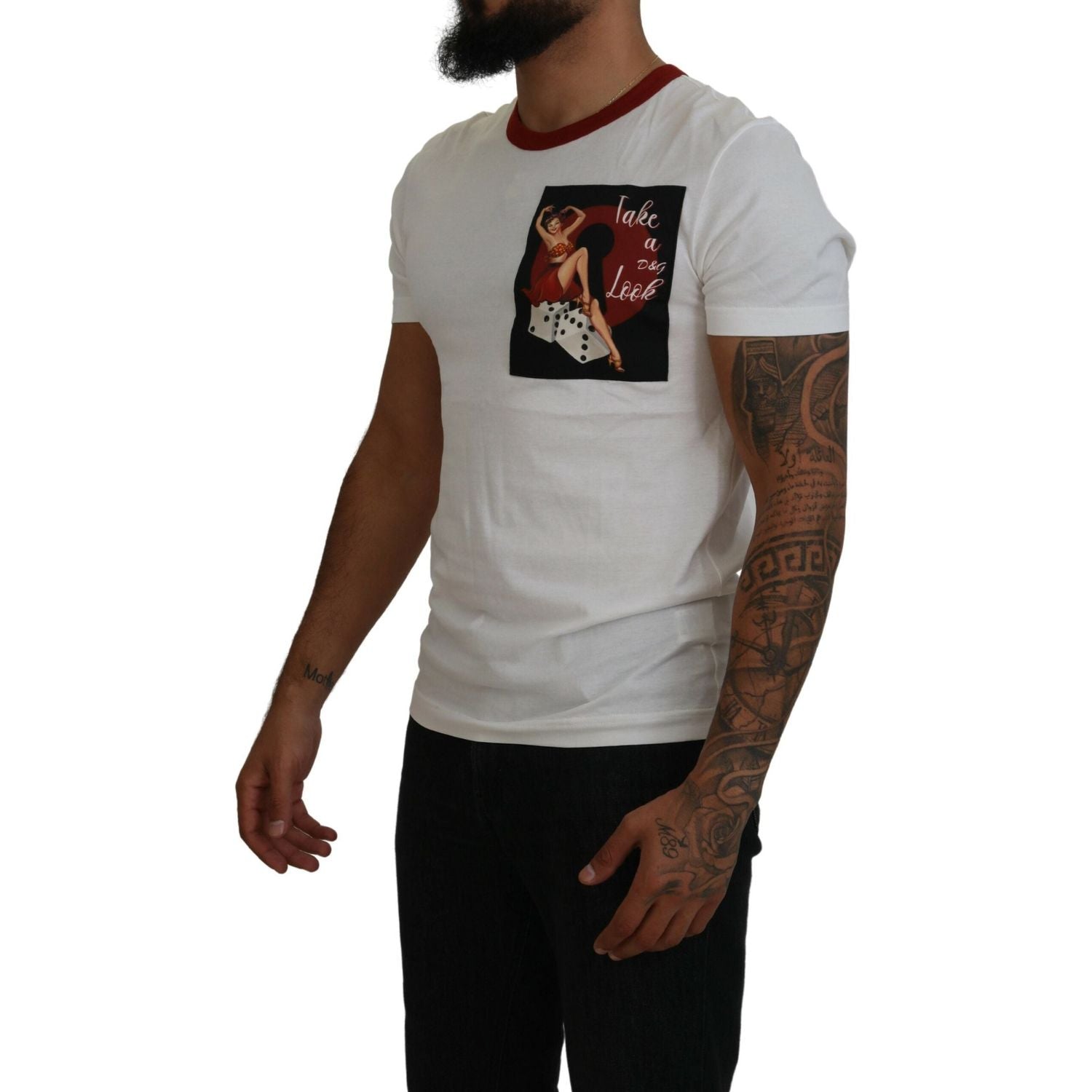 تي شيرت دولتشي آند غابانا الأنيق المصنوع من القطن باللون الأبيض