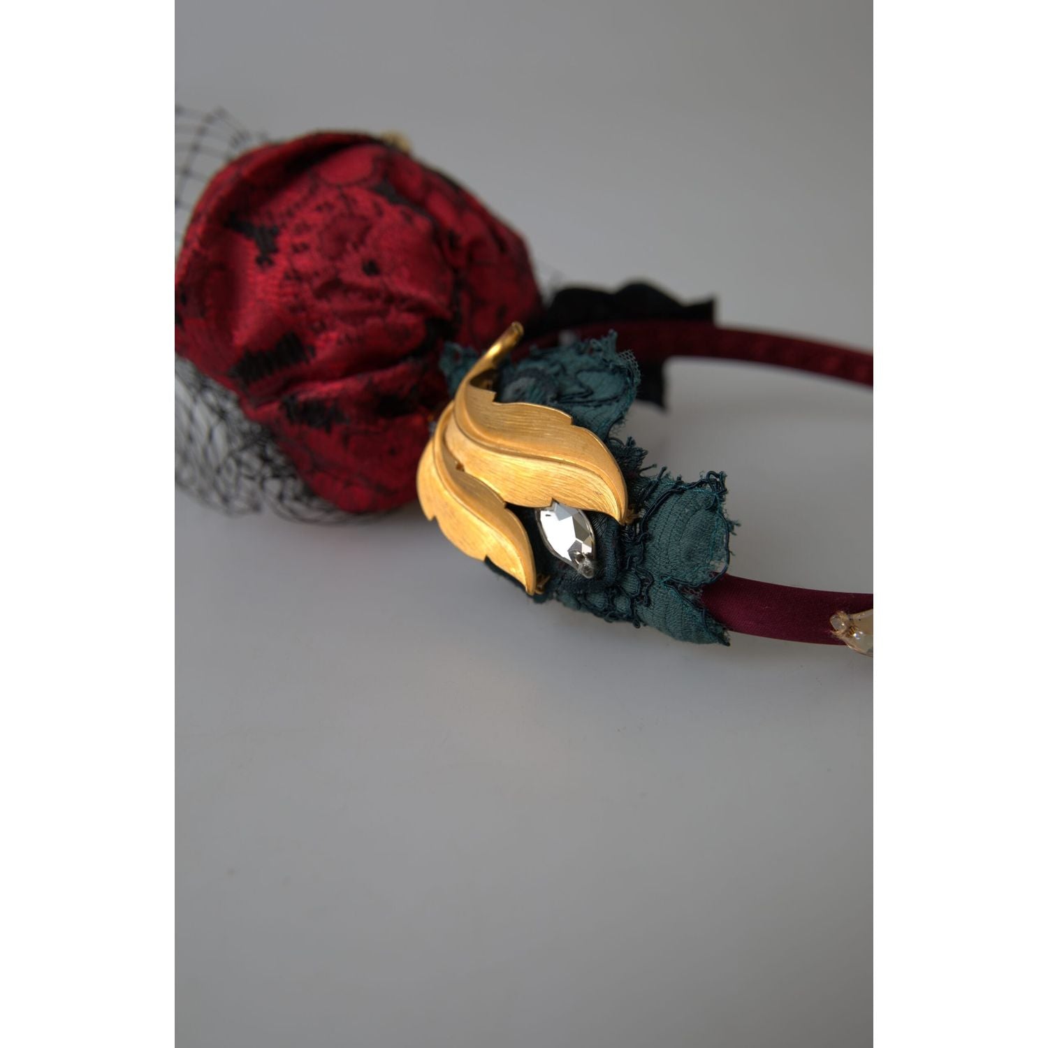 عصابة رأس من الكريستال الوردي الساحر من دولتشي آند غابانا