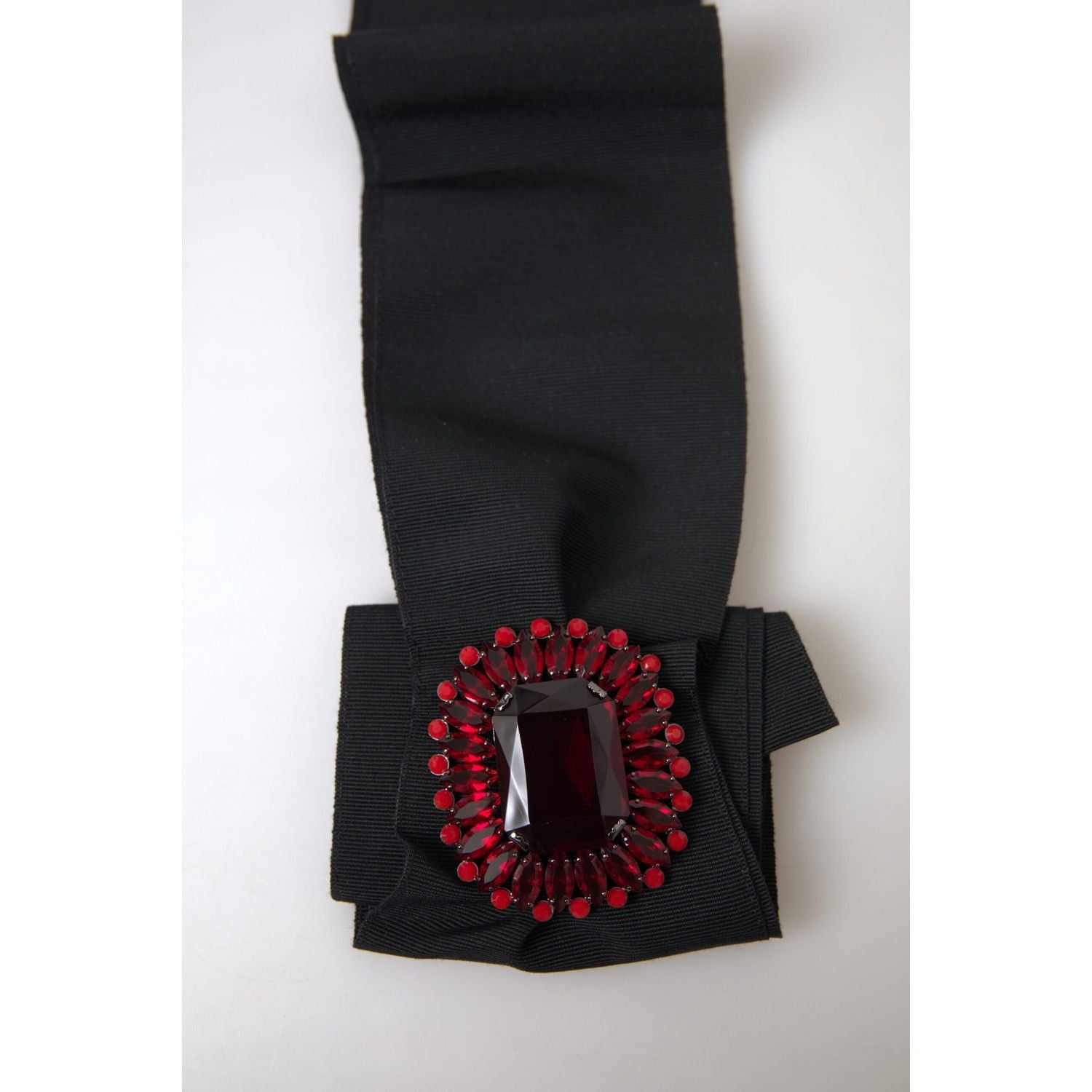 حزام أسود مزين رائع من دولتشي آند غابانا