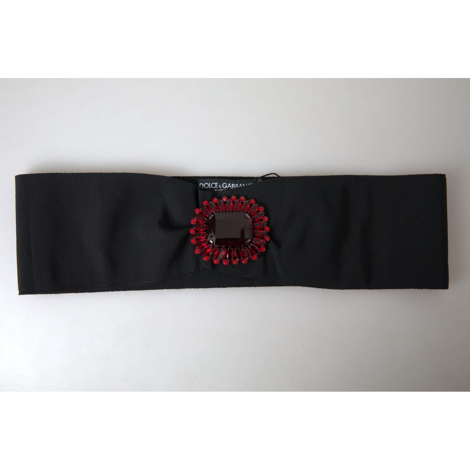 حزام أسود مزين رائع من دولتشي آند غابانا