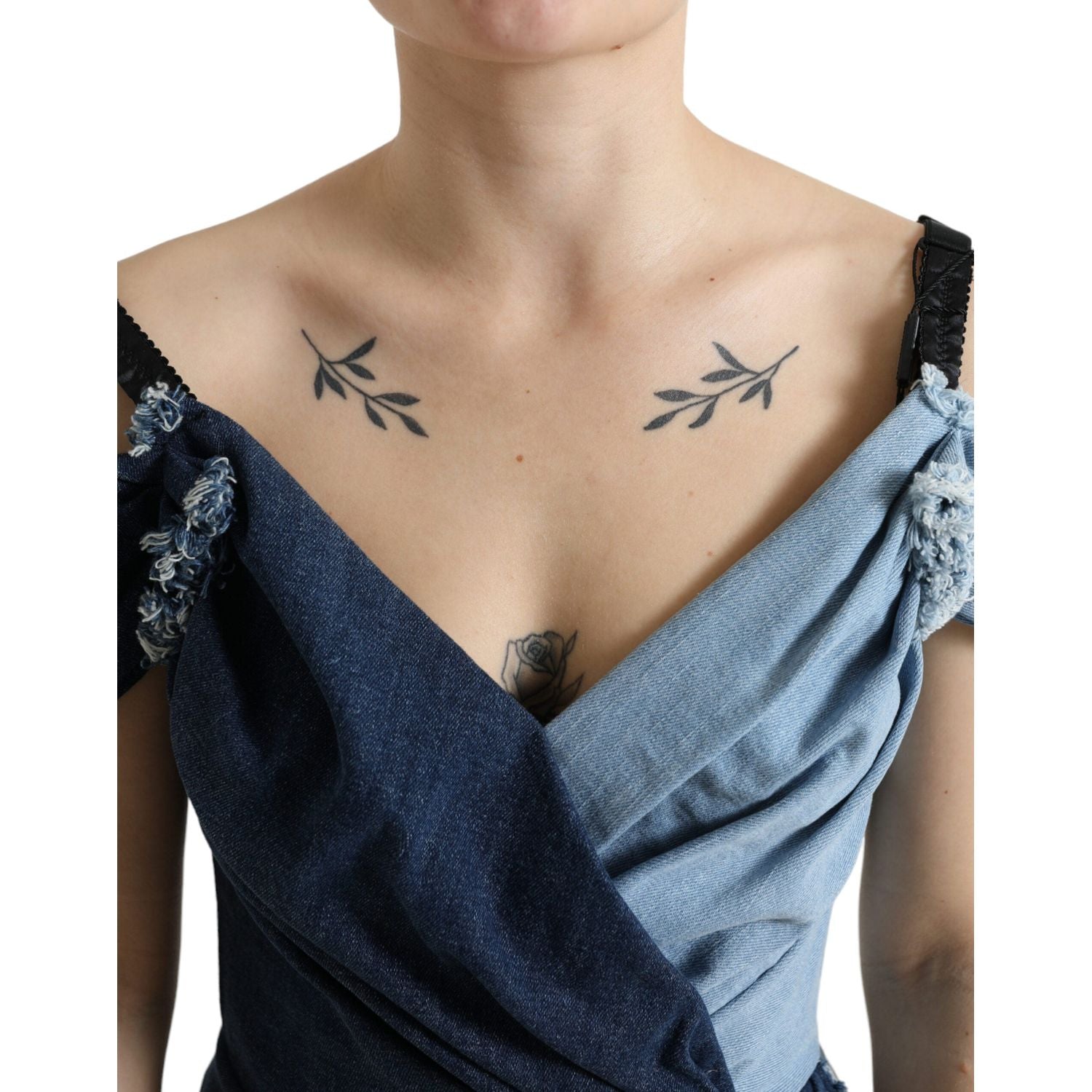 فستان دولتشي آند غابانا الأنيق ذو اللونين الأزرق