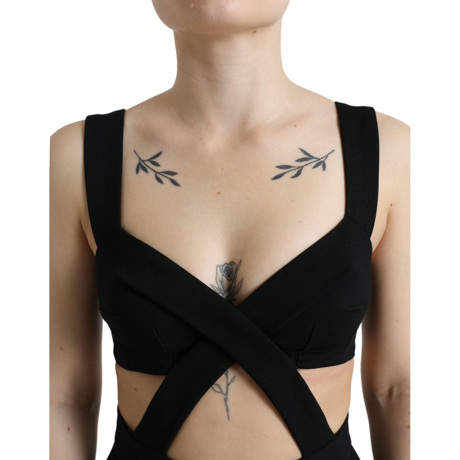 فستان دولتشي آند غابانا الأسود الجذاب ذو التصميم الضيق متوسط ​​الطول