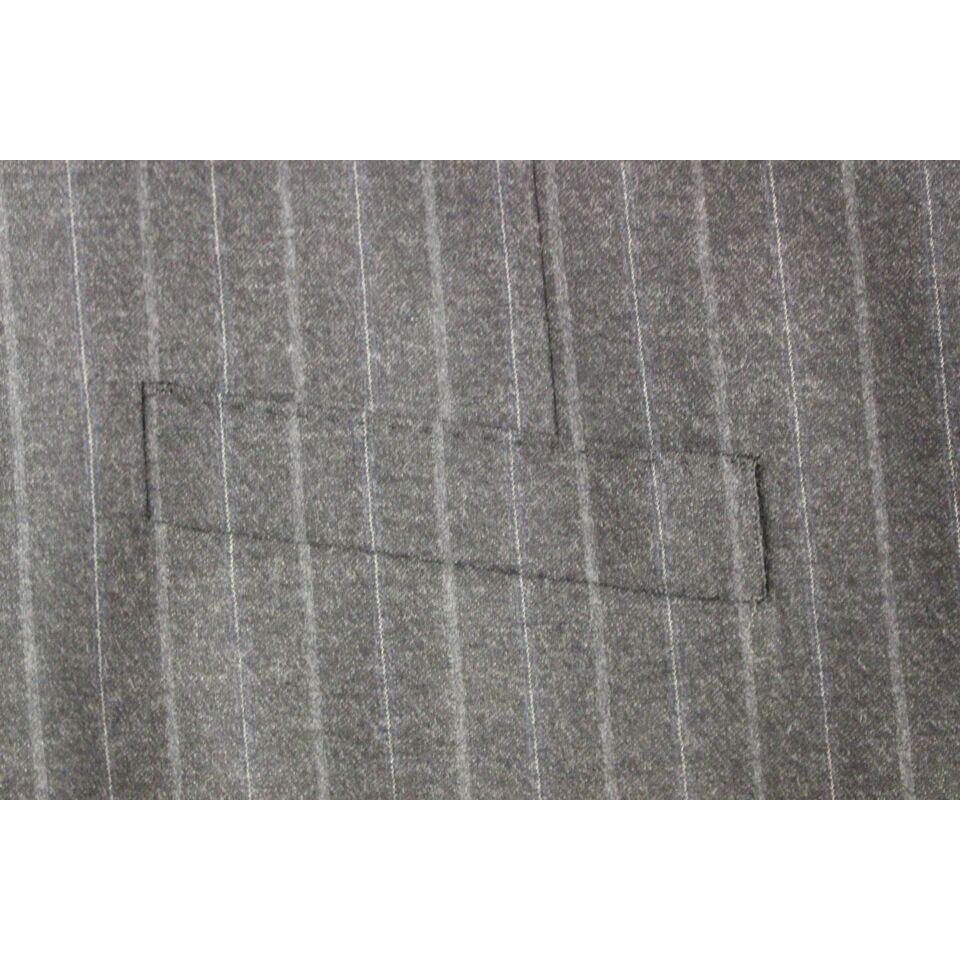 فستان رمادي مخطط أنيق من دولتشي آند غابانا