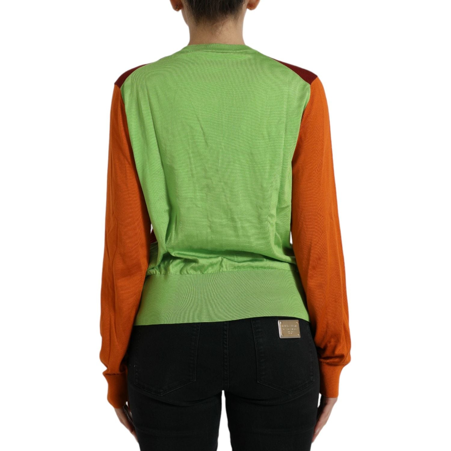 كارديجان دولتشي آند غابانا من الحرير بأزرار أمامية باللون العنابي