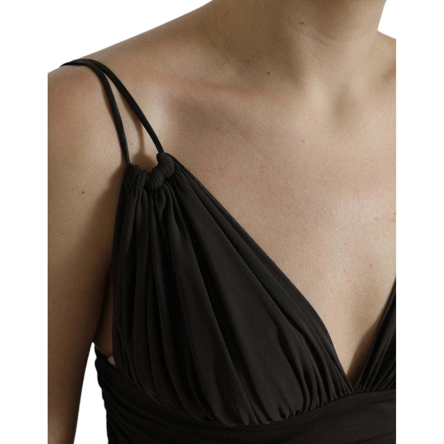 بلوزة قصيرة أنيقة بدون أكمام من دولتشي آند غابانا