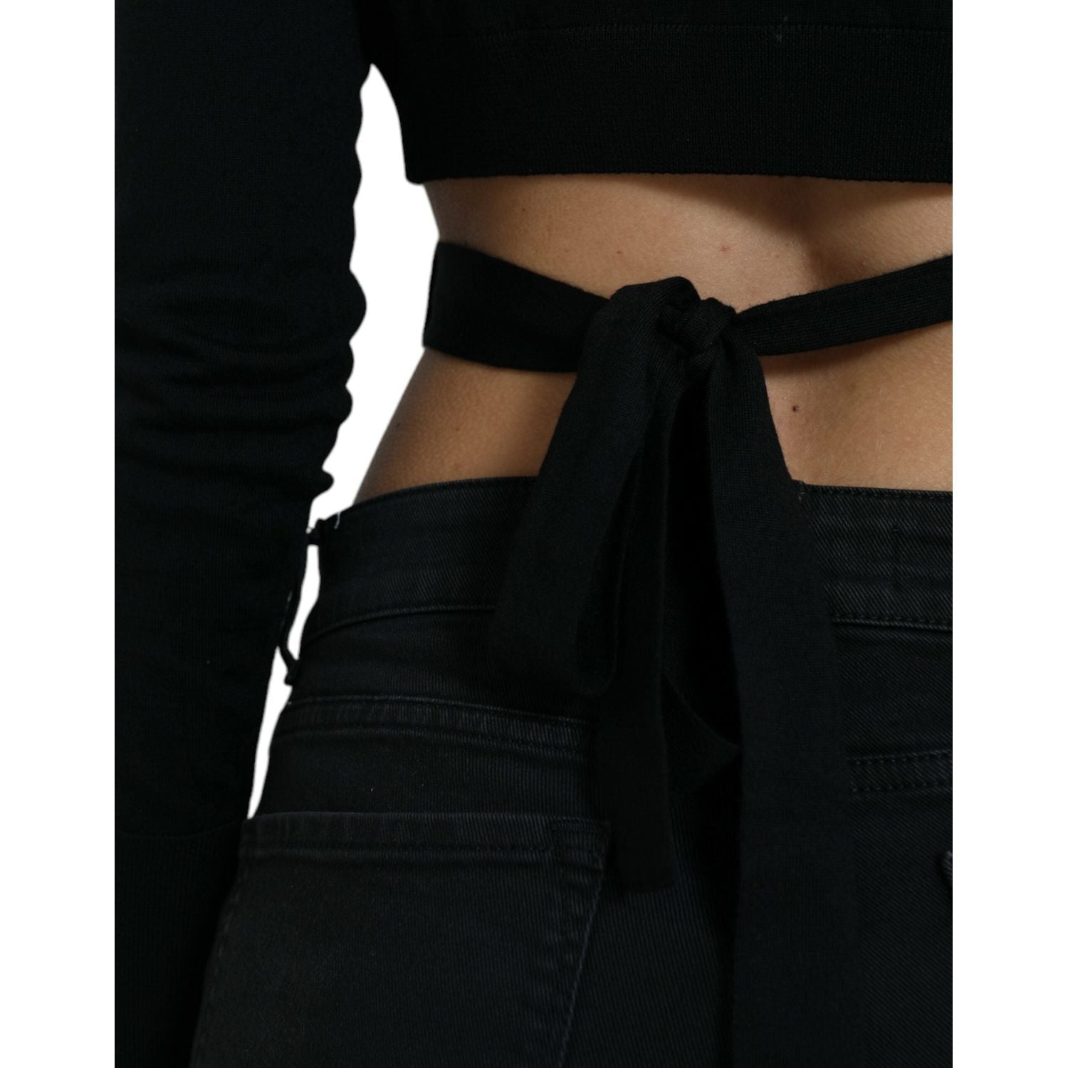 سترة كارديجان أنيقة من الصوف الأسود من دولتشي آند غابانا