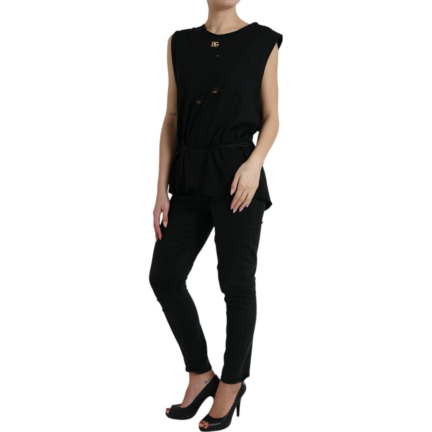 بلوزة دولتشي آند غابانا الأنيقة ذات الرقبة المستديرة باللون الأسود