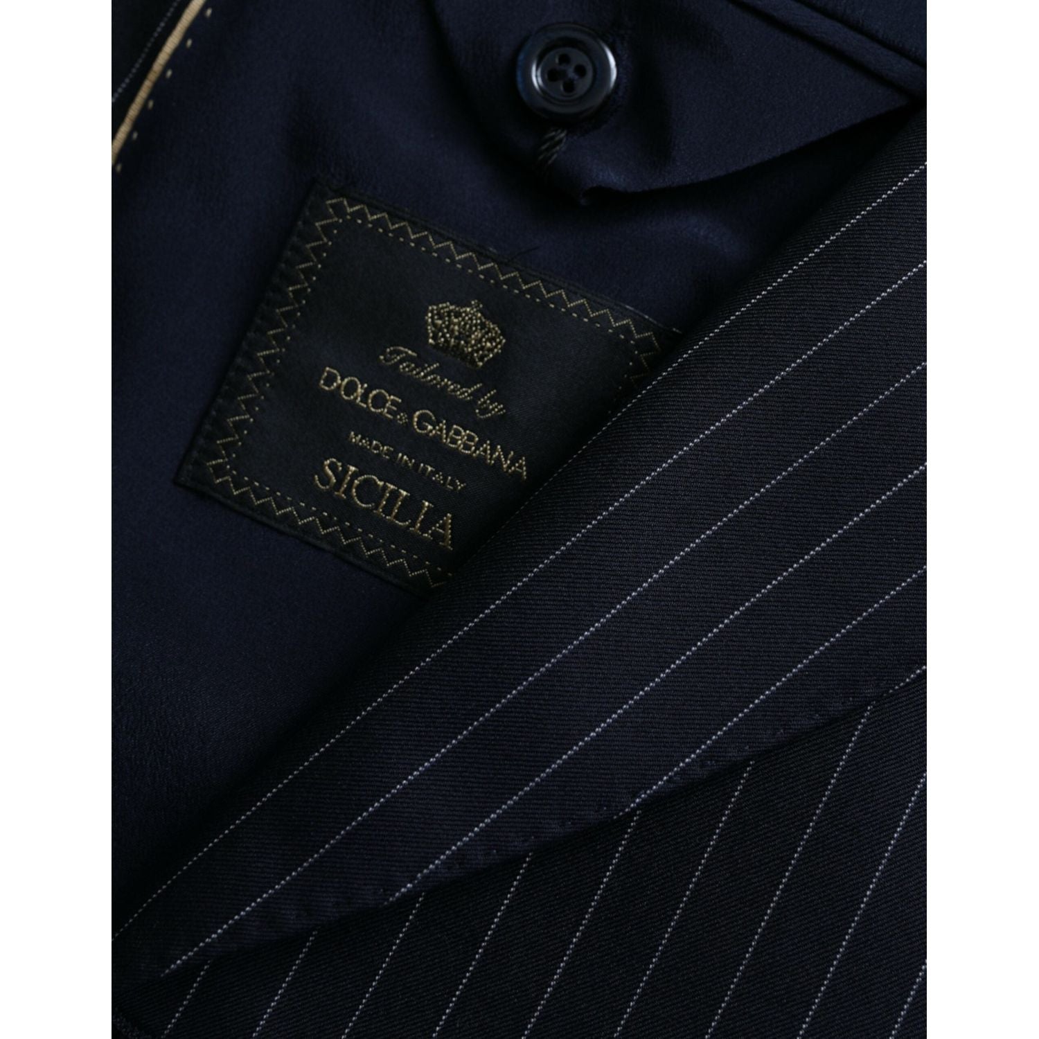 سترة معطف مزدوجة الصدر مخططة باللون الأسود من مجموعة دولتشي آند غابانا SICILIA