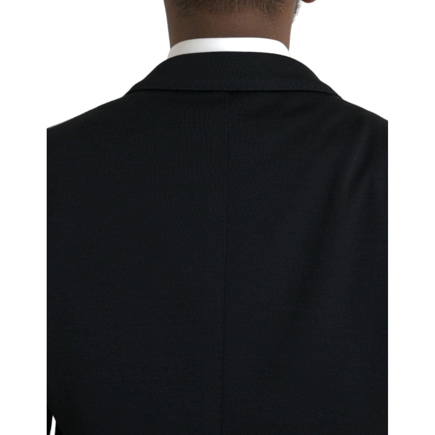 سترة من الصوف الأسود بفتحة واحدة من دولتشي آند غابانا